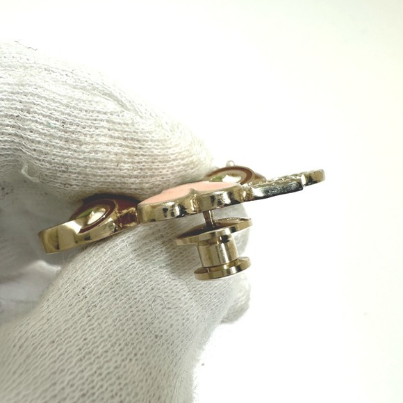 CHANEL Gold Brooch - Picture 5 of 8